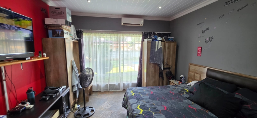 3 Bedroom Property for Sale in Declercqville North West